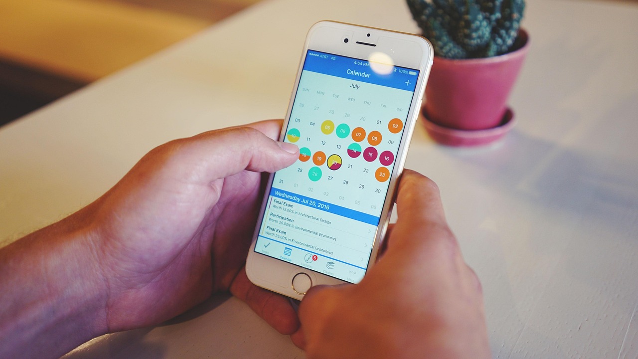 A smartphone displaying a weekly schedule calendar.